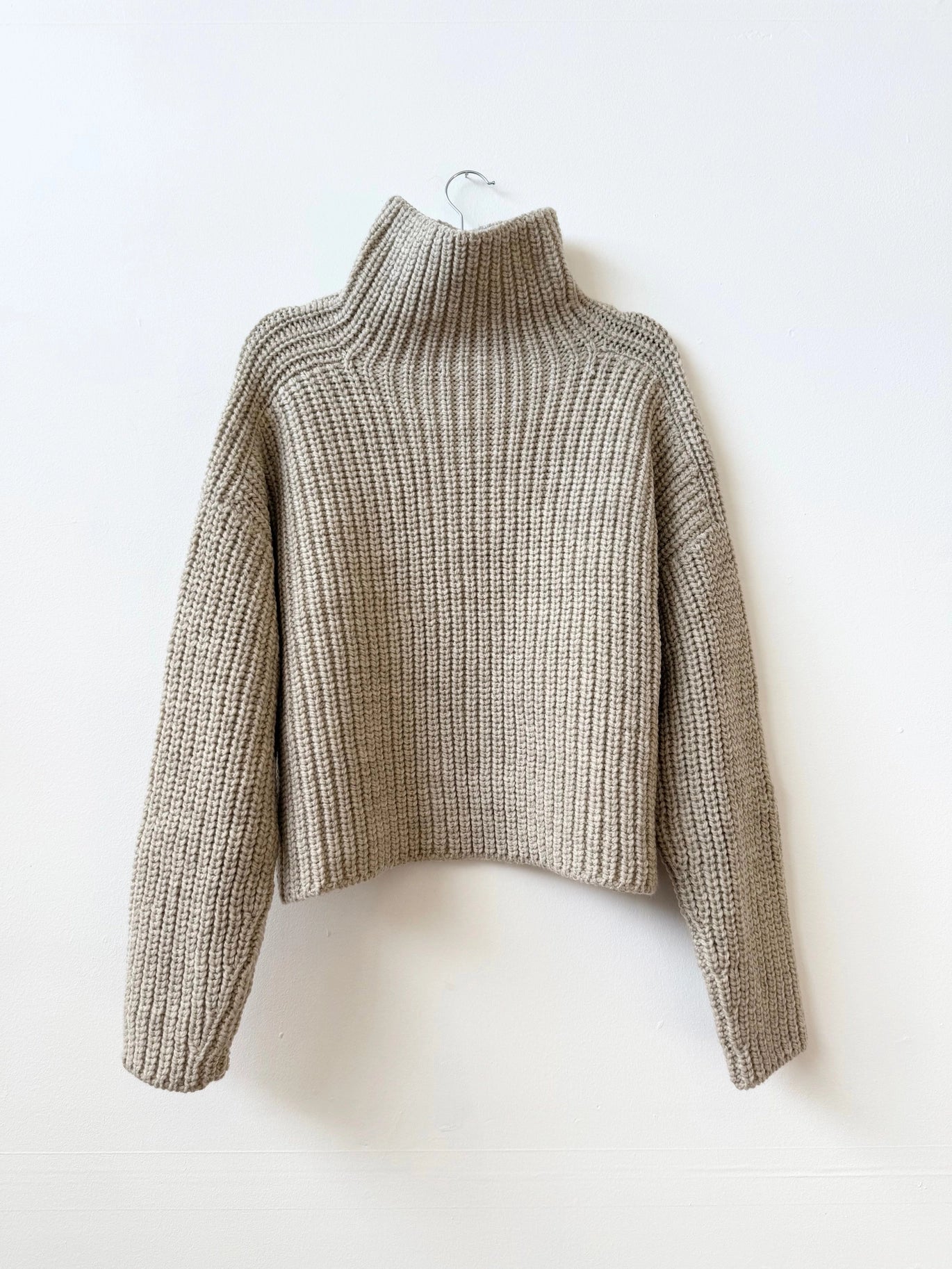 Oliver Mock Neck in Wool